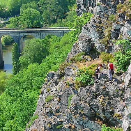 La Clef Des Champs Pont-d'Ouilly